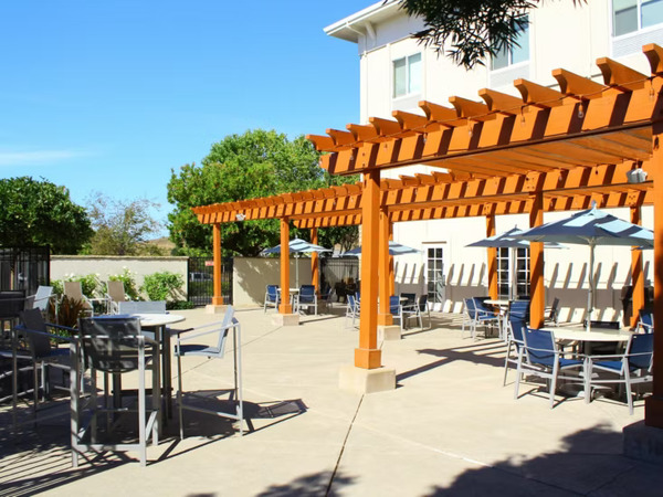 Holiday Inn Express & Suites Napa Valley-American Canyon
