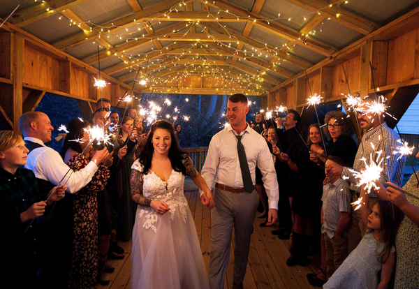 Honeymoon Creek Weddings