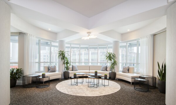 Warwick Le Crystal – Montreal