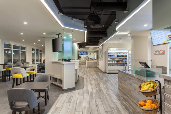 SpringHill Suites Orlando Lake Buena Vista in Marriott Village