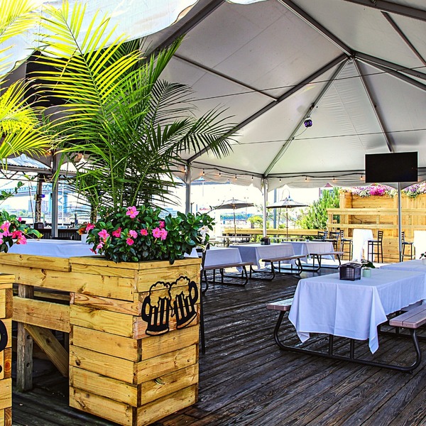 Cavanaugh's River Deck