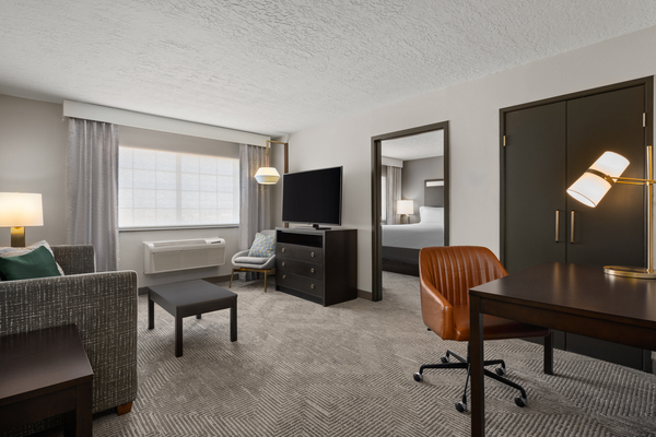 Holiday Inn & Suites Albuquerque Airport
