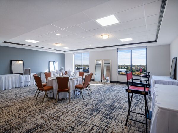 Holiday Inn Hotel & Suites Chicago Northwest - Elgin