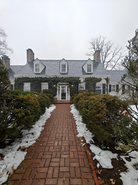 Roslyn Farm & Vineyard