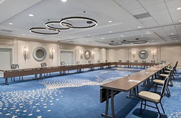 DoubleTree Suites by Hilton Hotel Naples