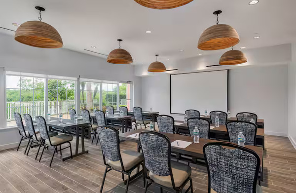 DoubleTree Suites by Hilton Hotel Naples