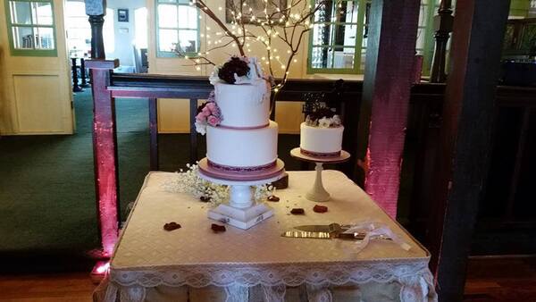 The Mendocino Hotel & Garden Suites and Restaurant