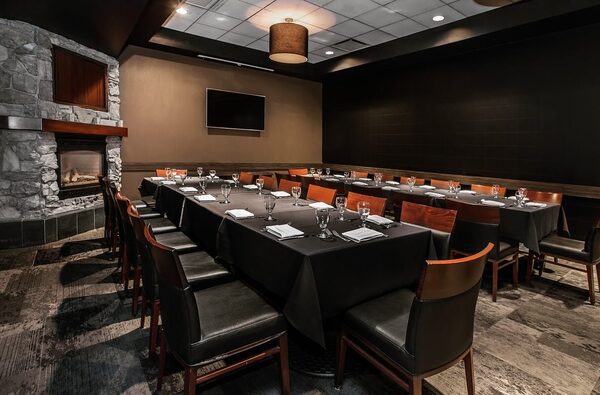 LUX Steakhouse + Bar 94