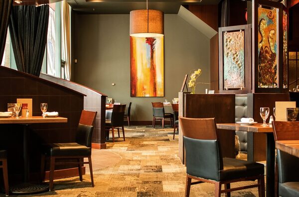 LUX Steakhouse + Bar 94