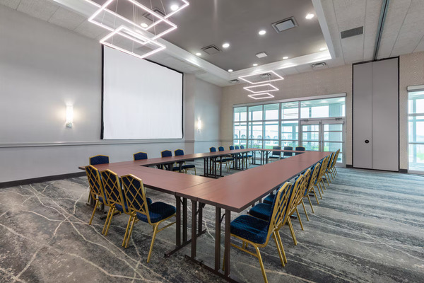 41 Lakefront Hotel, Trademark Collection by Wyndham