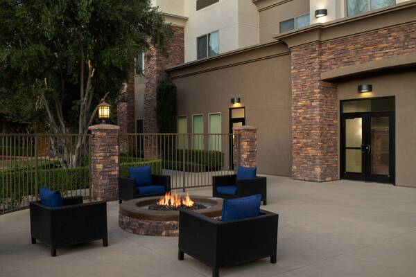 Fairfield Inn & Suites by Marriott- Banquets & Events