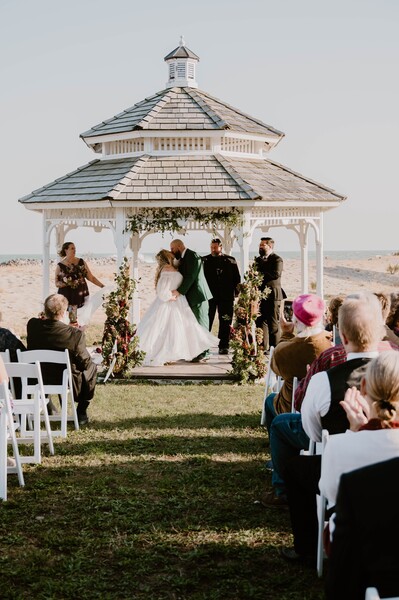 Illinois Beach Hotel