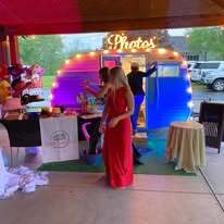 TINY CAMPER VINTAGE PHOTOBOOTH, LLC