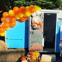 TINY CAMPER VINTAGE PHOTOBOOTH, LLC