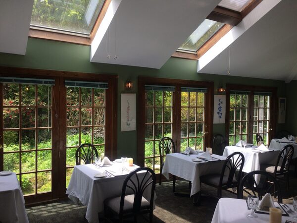 Jonathan's Restaurant