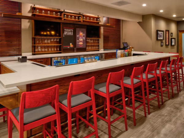 Holiday Inn and Suites Katy Mills