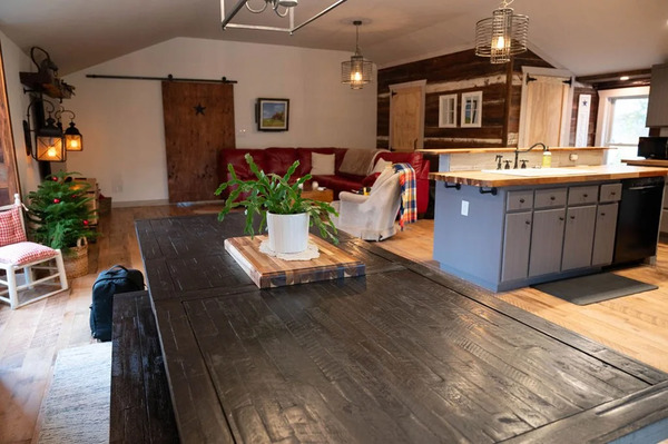 Cherry Grove on the Creek