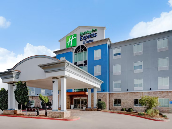 Holiday Inn Express & Suites - Dallas West