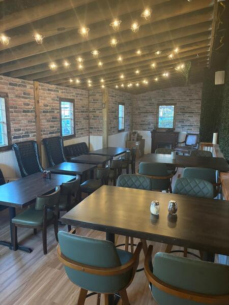 The Oak & Ivy Taphouse