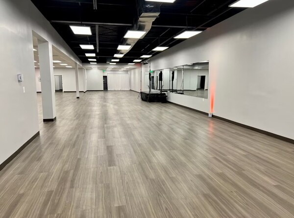 A Experience Lifestyle Lounge