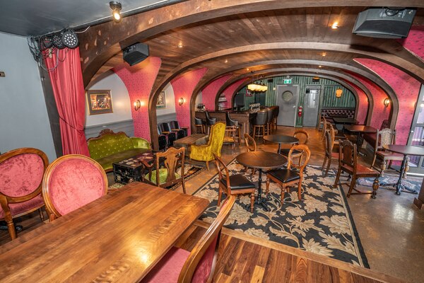 Good Robot Brewing – Robie Street