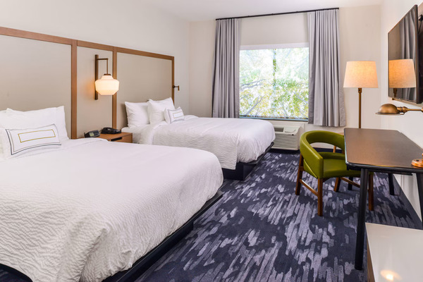 Fairfield Inn & Suites by Marriott Fort Worth Southwest at Cityview