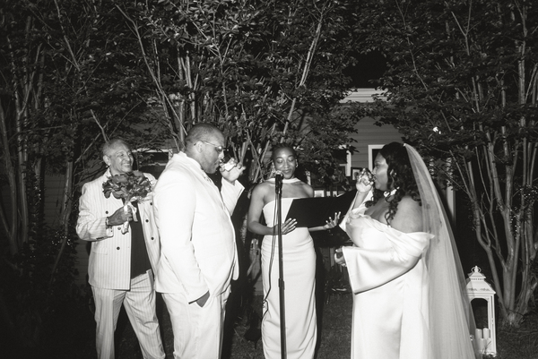 (Un)Veiled Divine Technologies