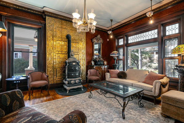 The Kansas City Mansion