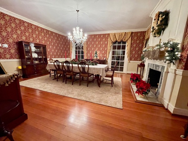 Bushfield Manor Events