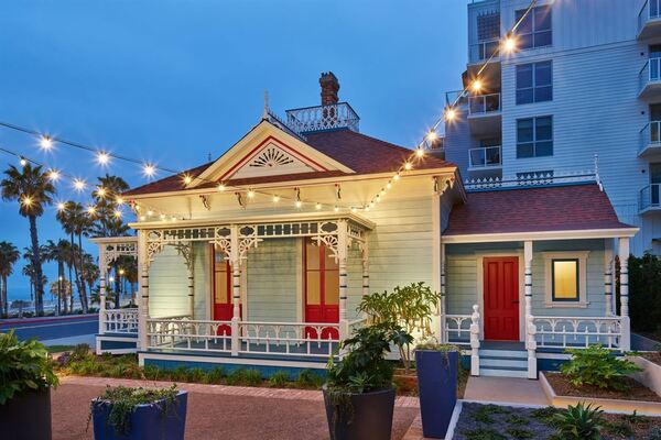 Mission Pacific Hotel