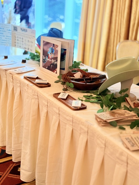 The Palomino Hat Bar