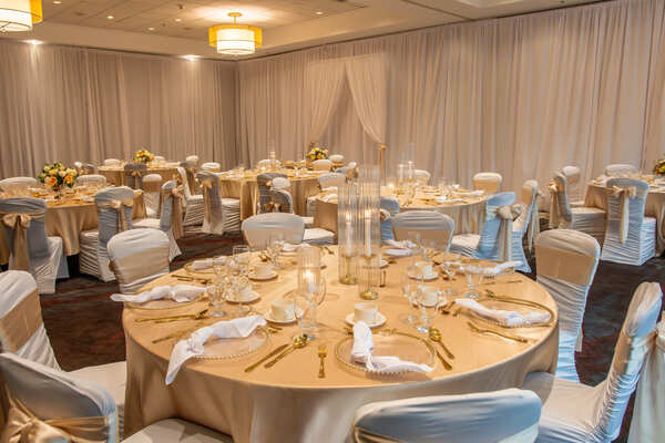 VANCOUVER AIRPORT MARRIOTT HOTEL