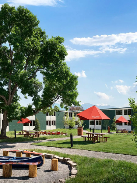 Field & Stream Lodge Bozeman