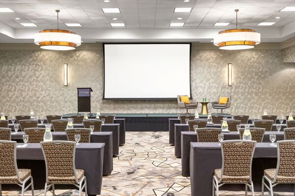 Courtyard Des Moines Ankeny