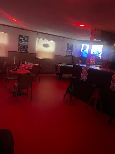 LP Neighborhood Sports Bar & Grill