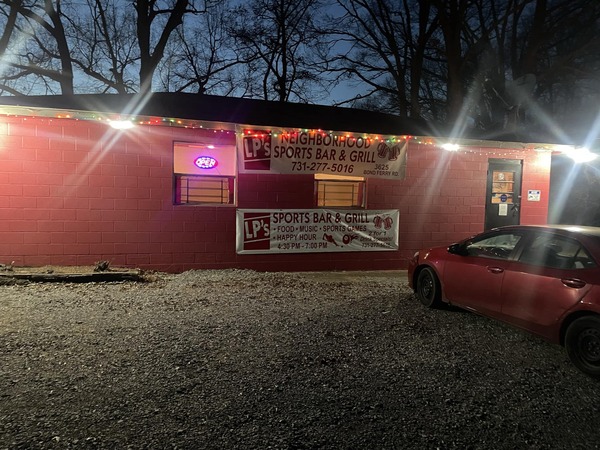 LP Neighborhood Sports Bar & Grill