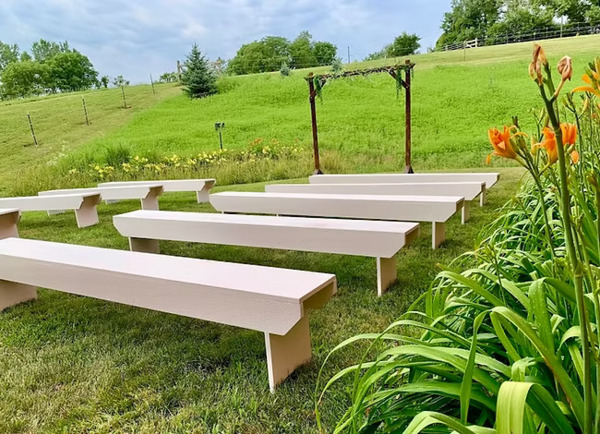 Bella's Farmhouse and Venue