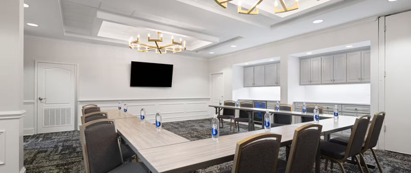 Hampton Inn & Suites Charlotte/South Park at Phillips Place