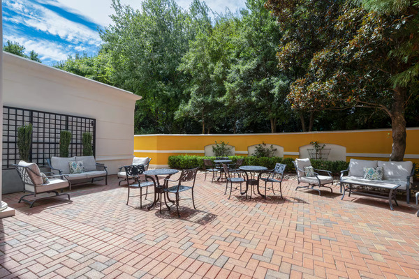 Hampton Inn & Suites Charlotte/South Park at Phillips Place