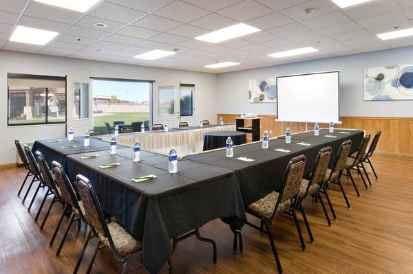 Cedar Shore Resort & Conference Center