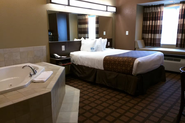 Microtel Inn & Suites by Wyndham Minot