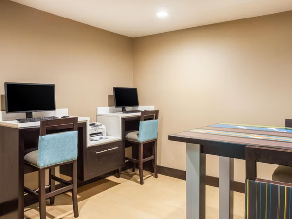 Holiday Inn Express Mebane