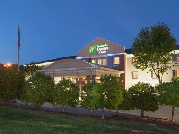 Holiday Inn Express Mebane