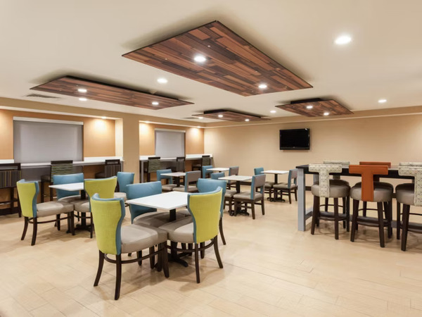 Holiday Inn Express Mebane