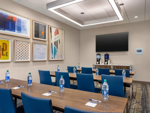 Holiday Inn Express & Suites Rhinelander