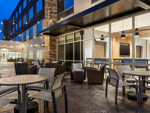 Holiday Inn Express & Suites Rhinelander