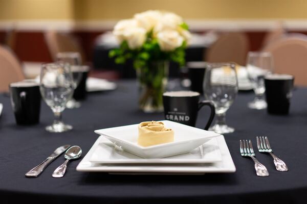 The Mount Vernon Grand Hotel