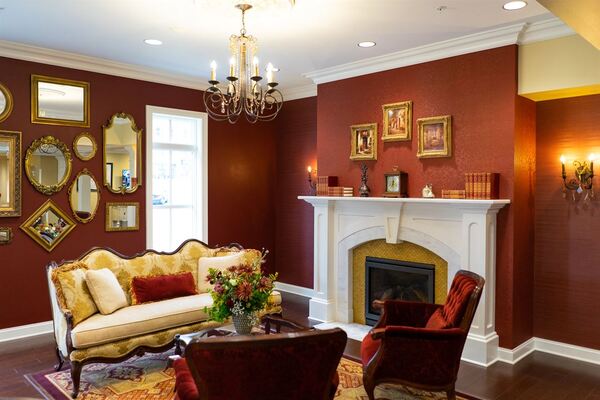 The Mount Vernon Grand Hotel