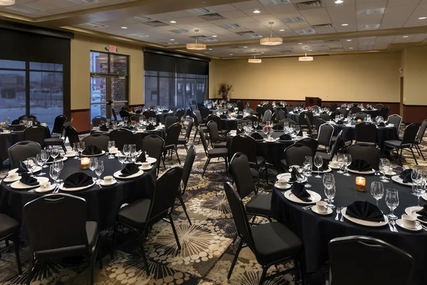 ClubHouse Hotel & Suites Fargo