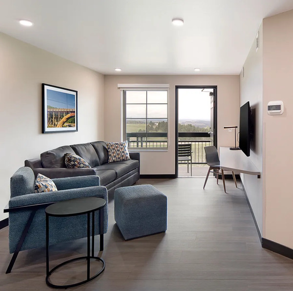 ClubHouse Hotel & Suites Rapid City